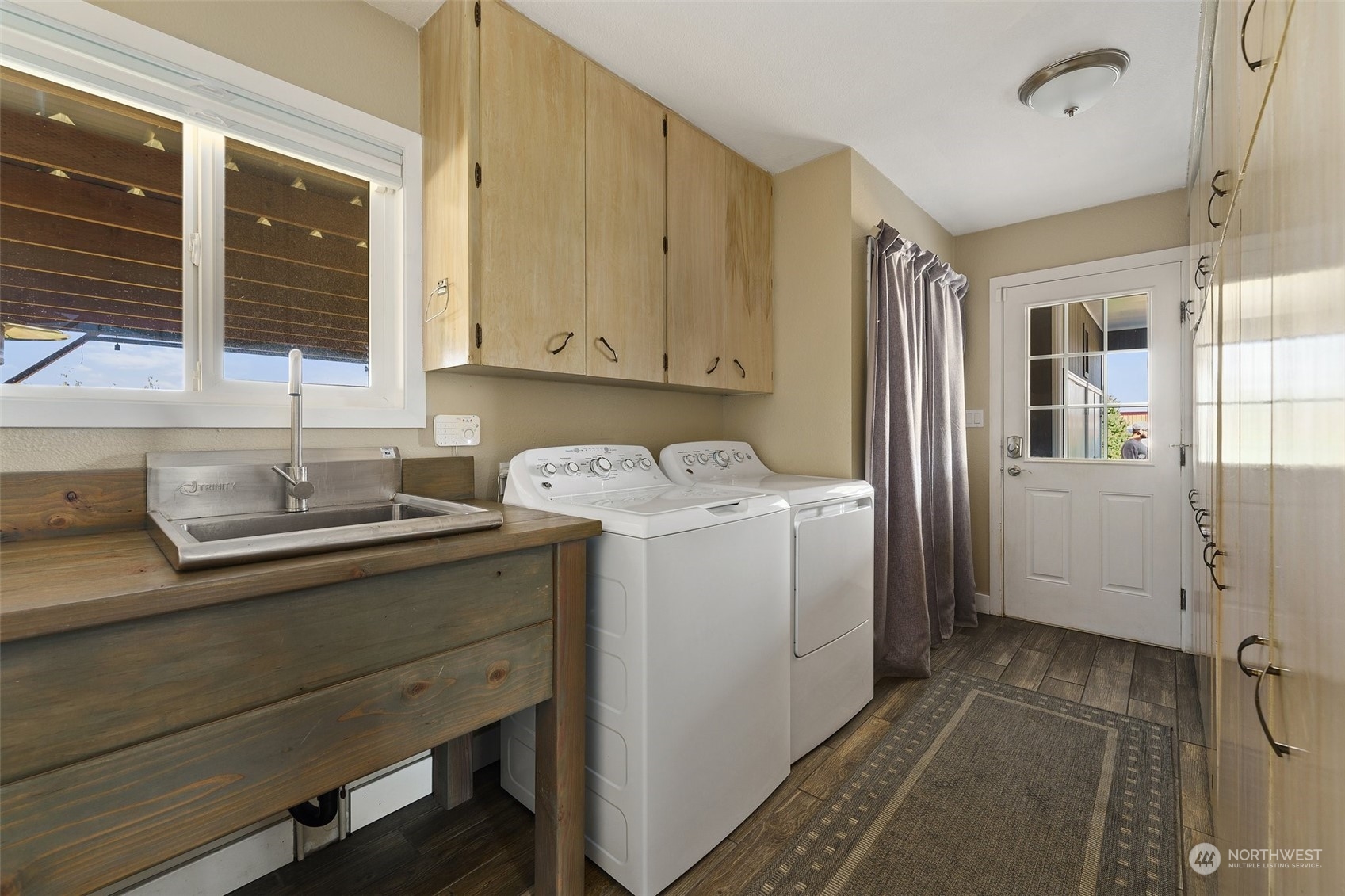 1880 Birch Bay Lynden Road Ferndale, WA 98248 - Photo 22 of 33 a utility room with cabinets washer and dryer