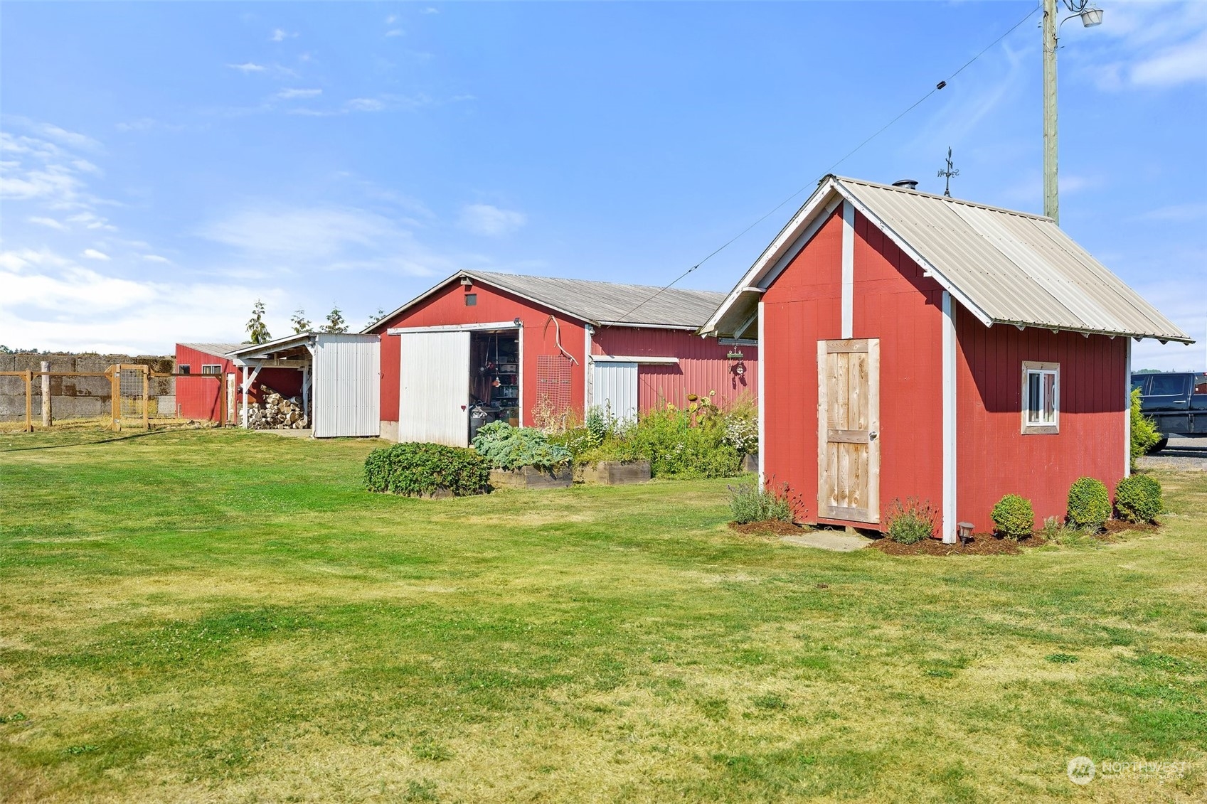 1880 Birch Bay Lynden Road Ferndale, WA 98248 - Photo 27 of 33 a front view of house with yard and green space
