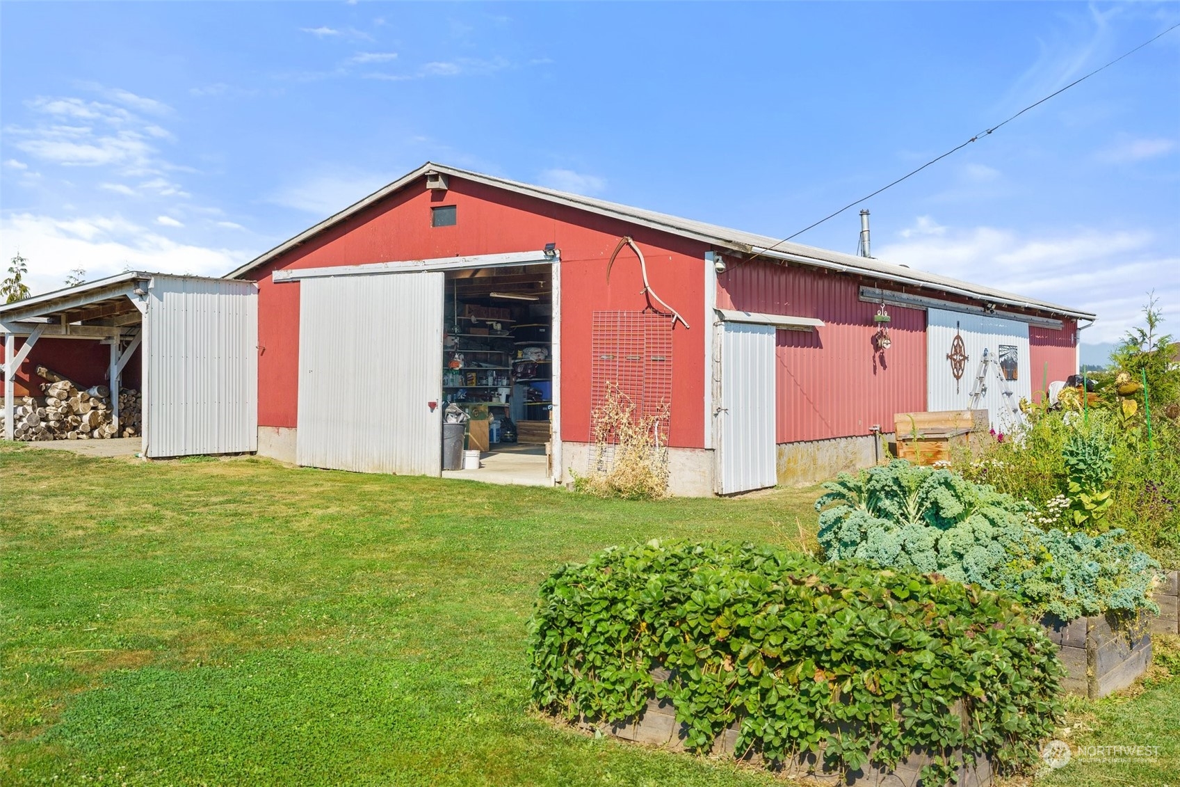 1880 Birch Bay Lynden Road Ferndale, WA 98248 - Photo 28 of 33 a front view of house with yard