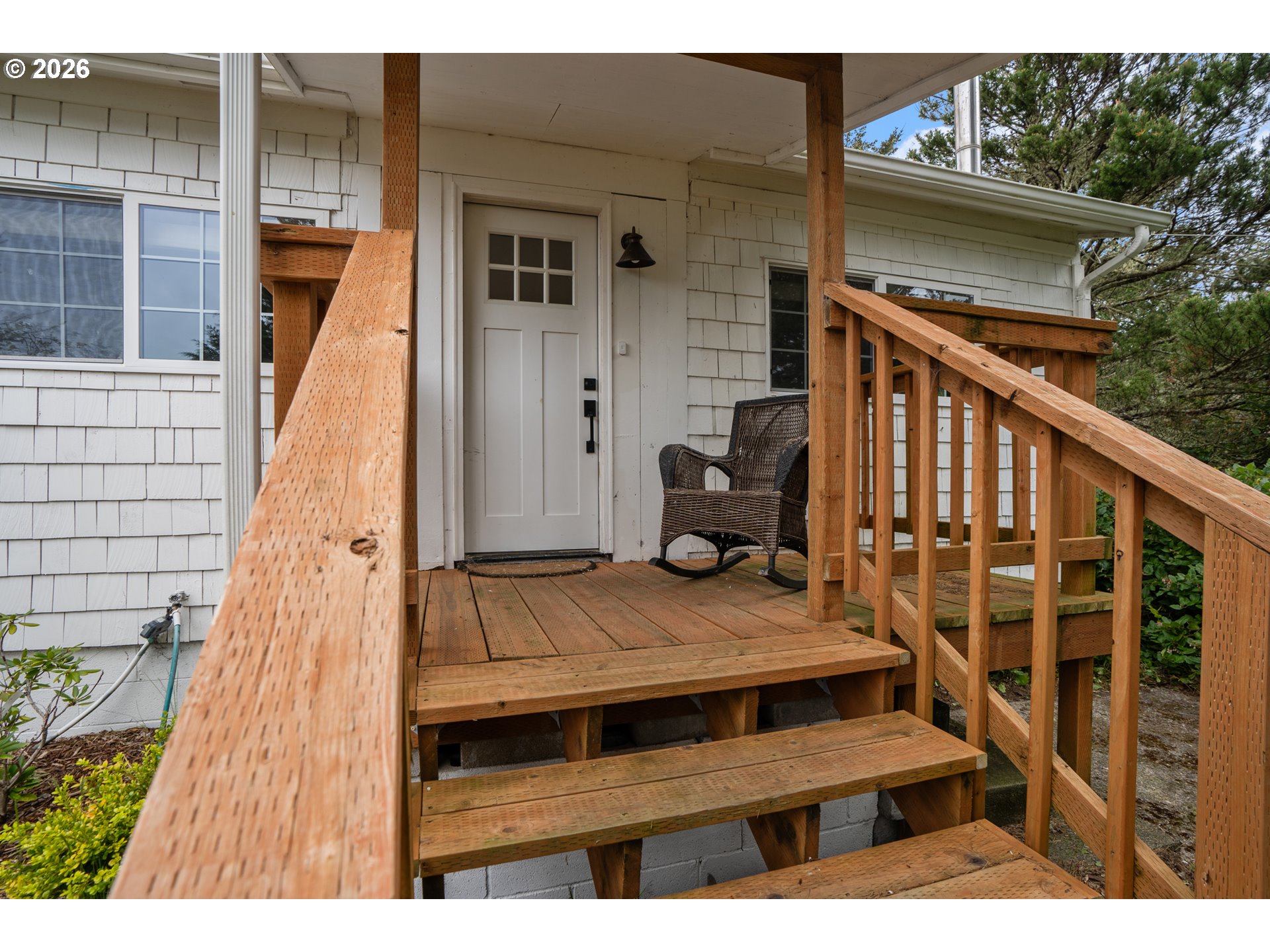 125 West 11th Street Florence, OR 97439 - Photo 21 of 47