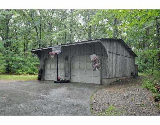 950 Pippin Orchard Road Cranston, RI 02921 - Photo 2 of 11 Parking Lot/Garage. Two Car Garage