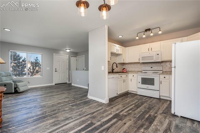 8125 Ferguson Road Peyton, CO 80831 - Photo 9 of 27