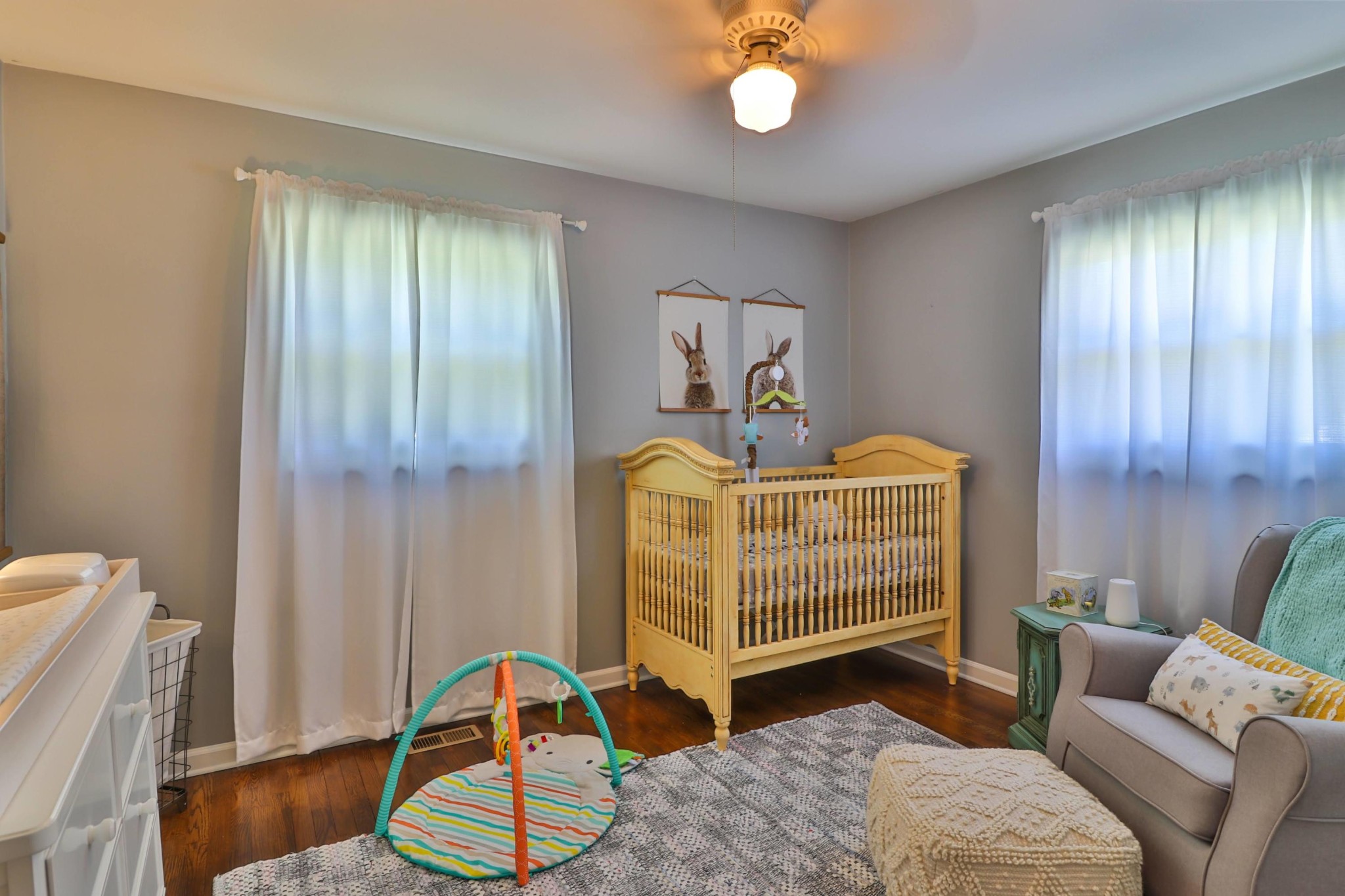 3201 Walnoaks Road Knoxville, TN 37921 - Photo 8 of 24 a bedroom with a bed and wooden floor