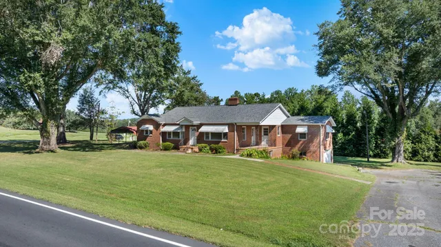 $300,000 | 7952 Highway 10 Highway, Vale, NC 28168