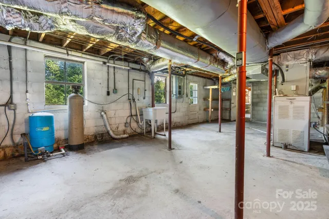 $300,000 | 7952 Highway 10 Highway, Vale, NC 28168