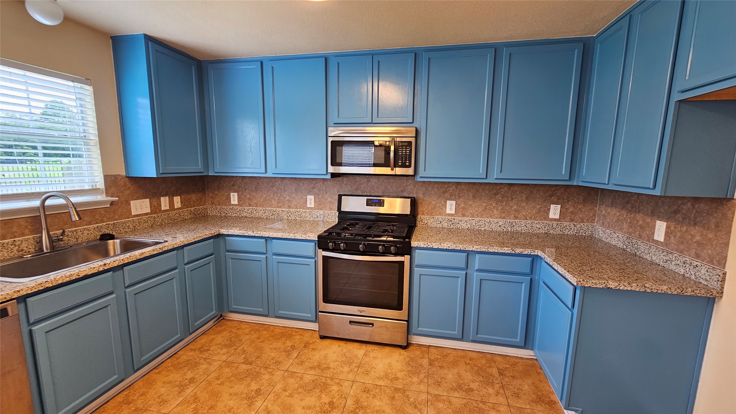 22135 Greengate Drive Spring, TX 77389 - Photo 8 of 45