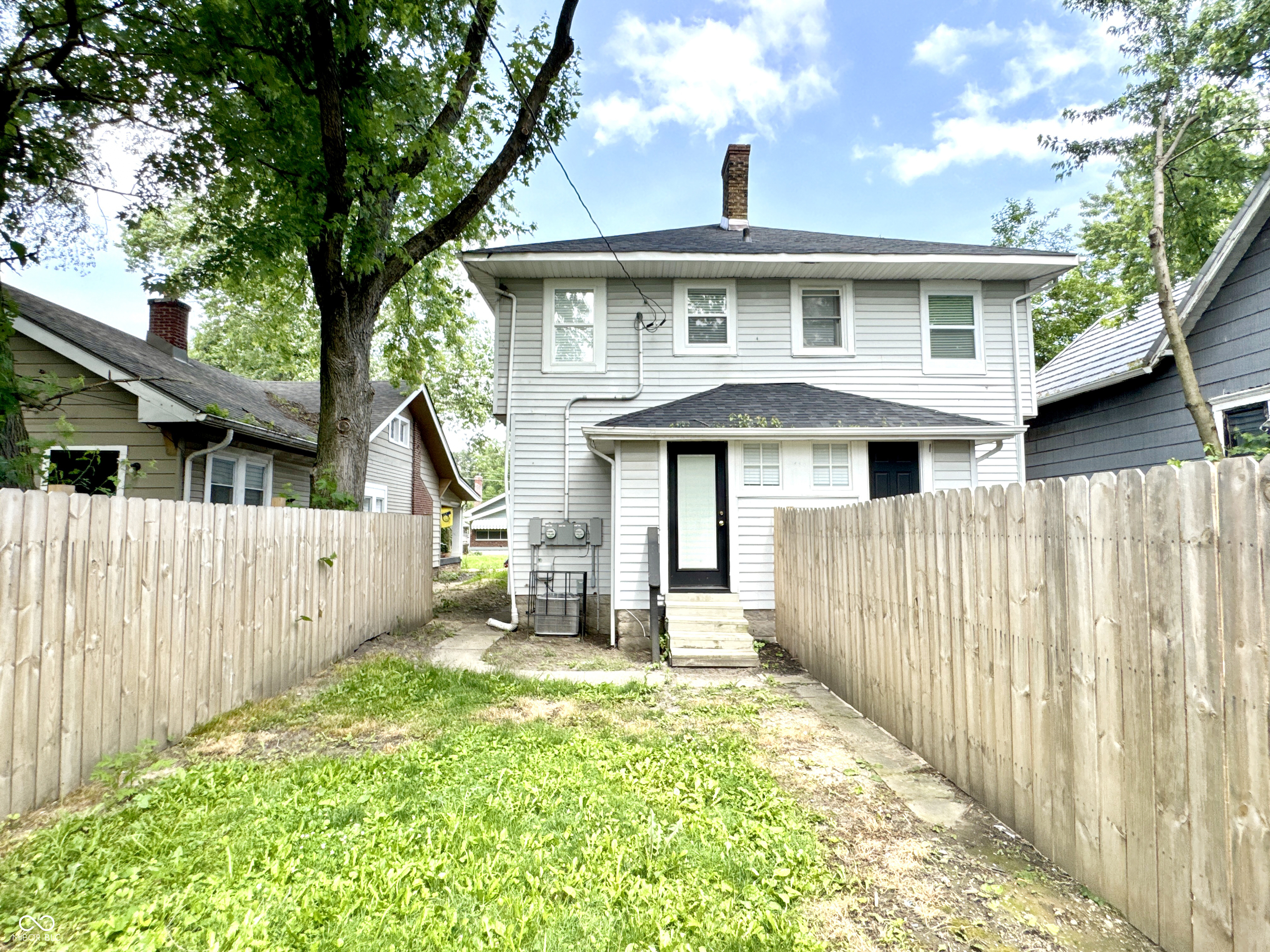 824 Lasalle Street Indianapolis, IN 46201 - Photo 11 of 33