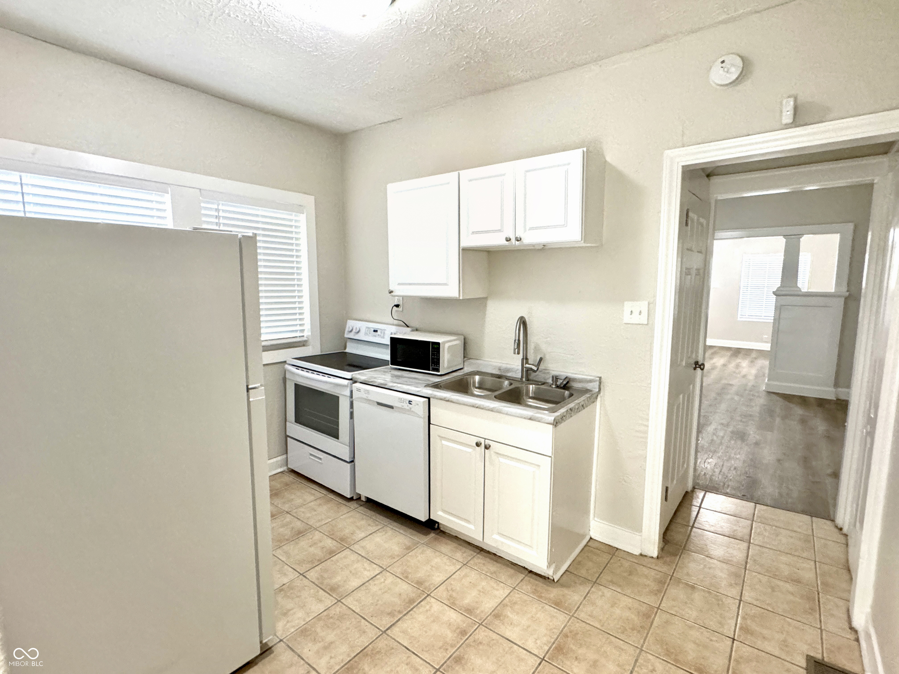 824 Lasalle Street Indianapolis, IN 46201 - Photo 17 of 33