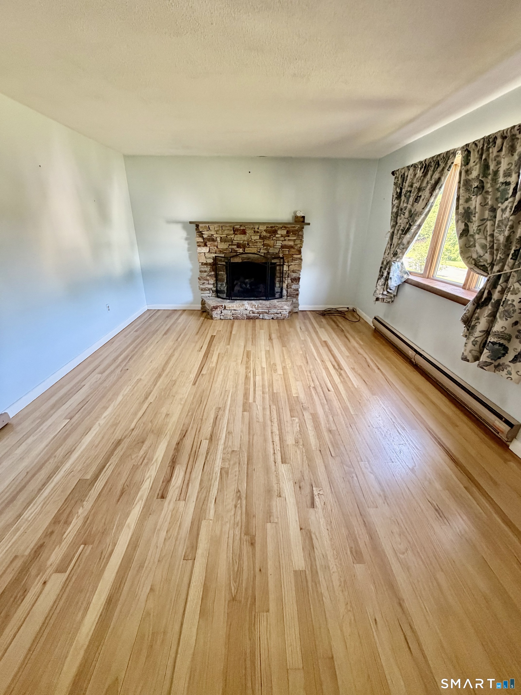 232 Lakeside Boulevard East Waterbury, CT 06708 - Photo 11 of 22