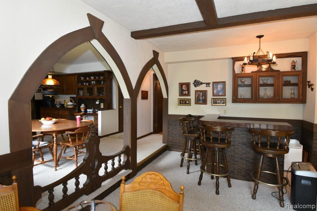 2284 West Avon Road Rochester Hills, MI 48309 - Photo 25 of 53