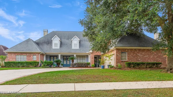 $750,000 | 115 Westfield Drive, Lafayette, LA 70503