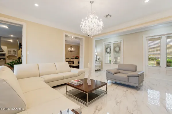 $750,000 | 115 Westfield Drive, Lafayette, LA 70503