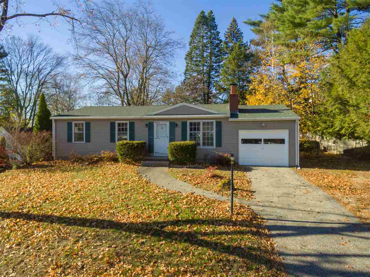 1610 River Road Manchester, NH 03104 - Photo 1 of 24