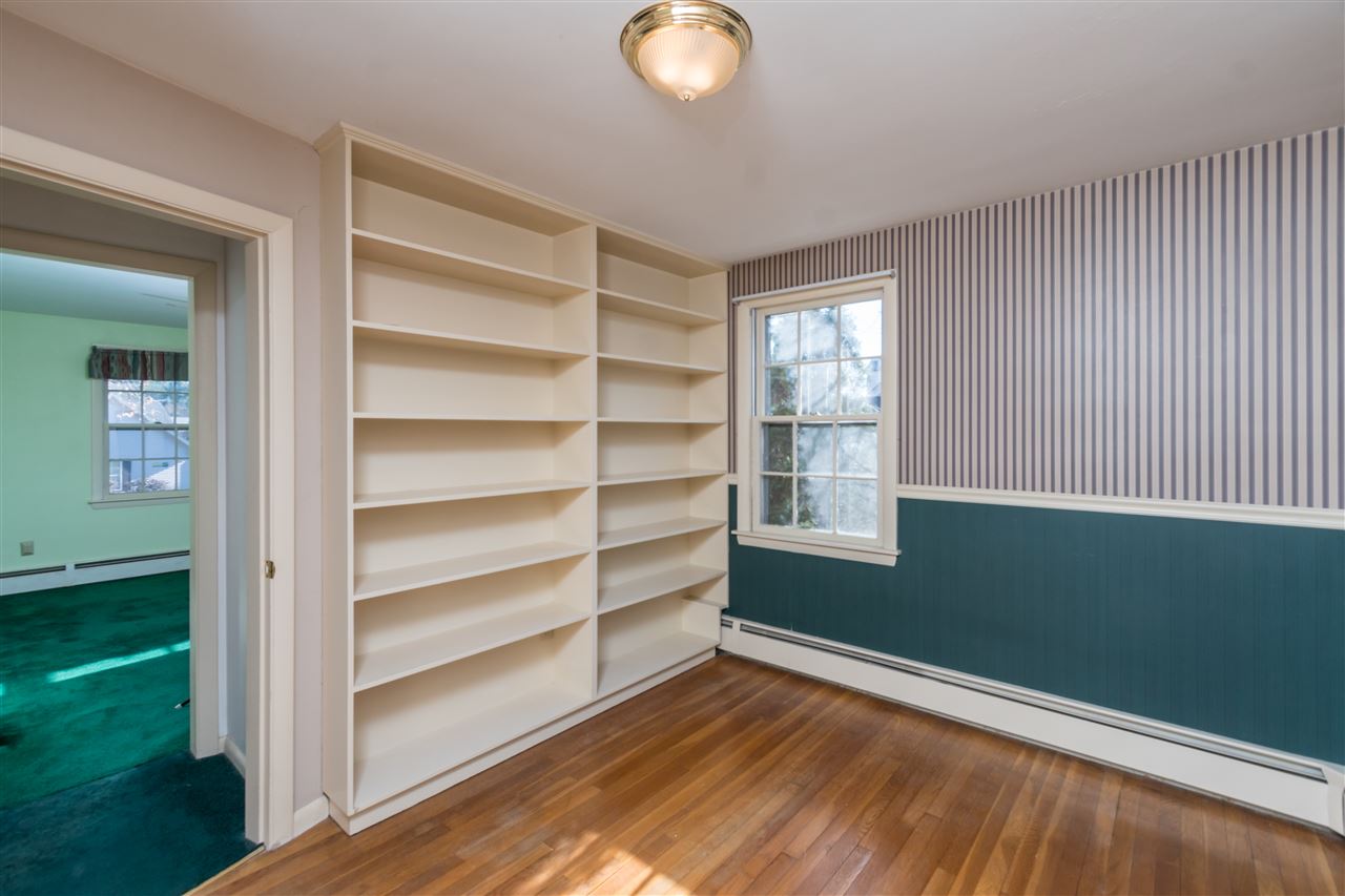 1610 River Road Manchester, NH 03104 - Photo 17 of 24