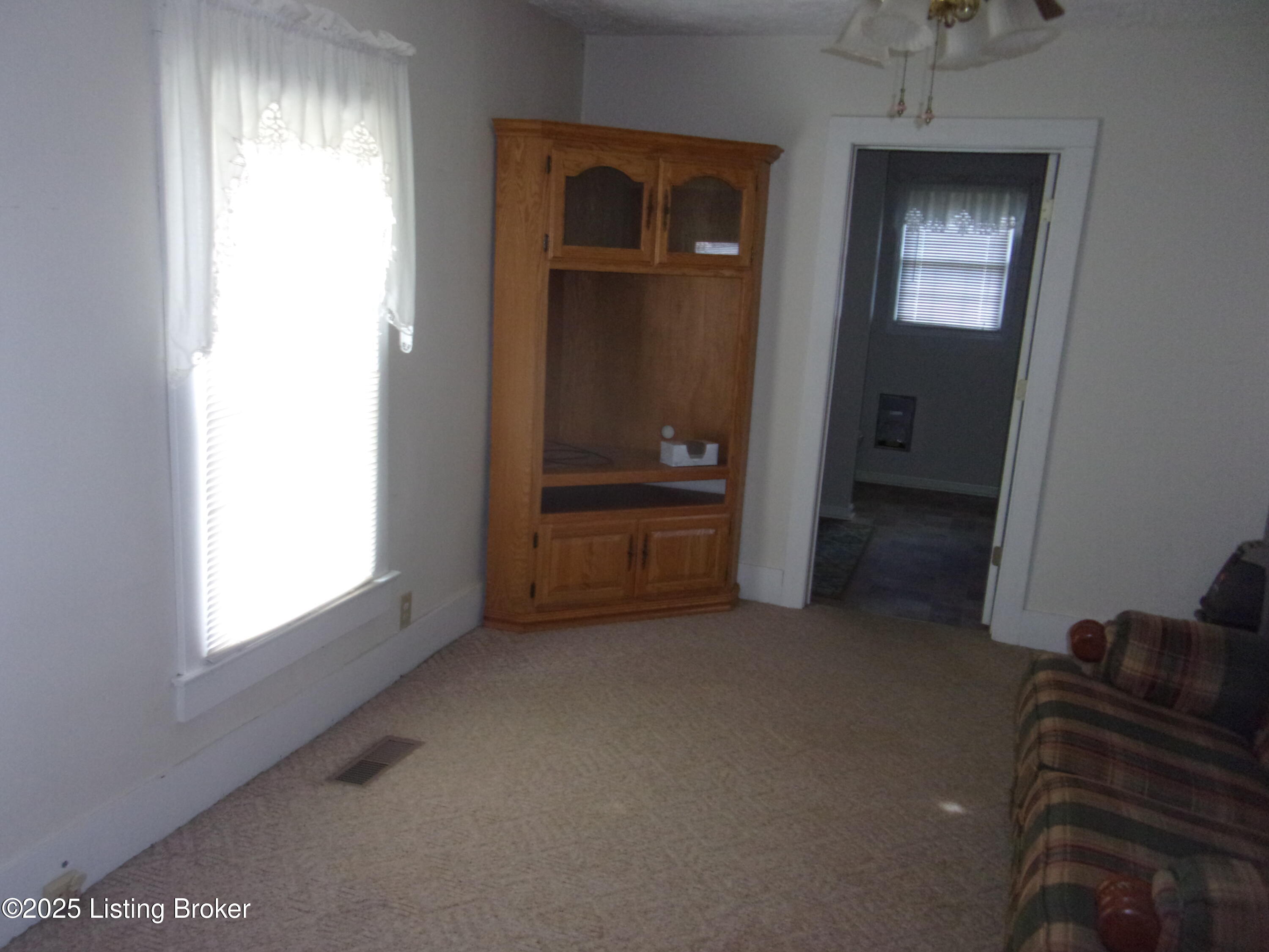 97 Old Tunnell Mill Road Chaplin, KY 40012 - Photo 14 of 33 101_6492
