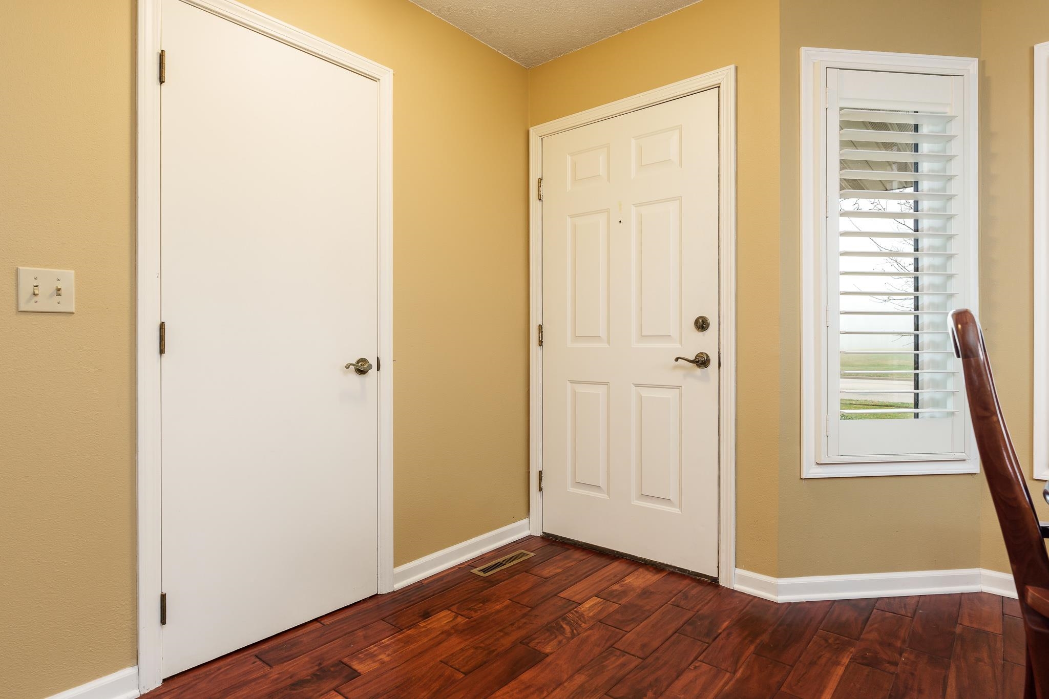 1607 South Trainer Road Rockford, IL 61108 - Photo 11 of 42 Gallery Image 11