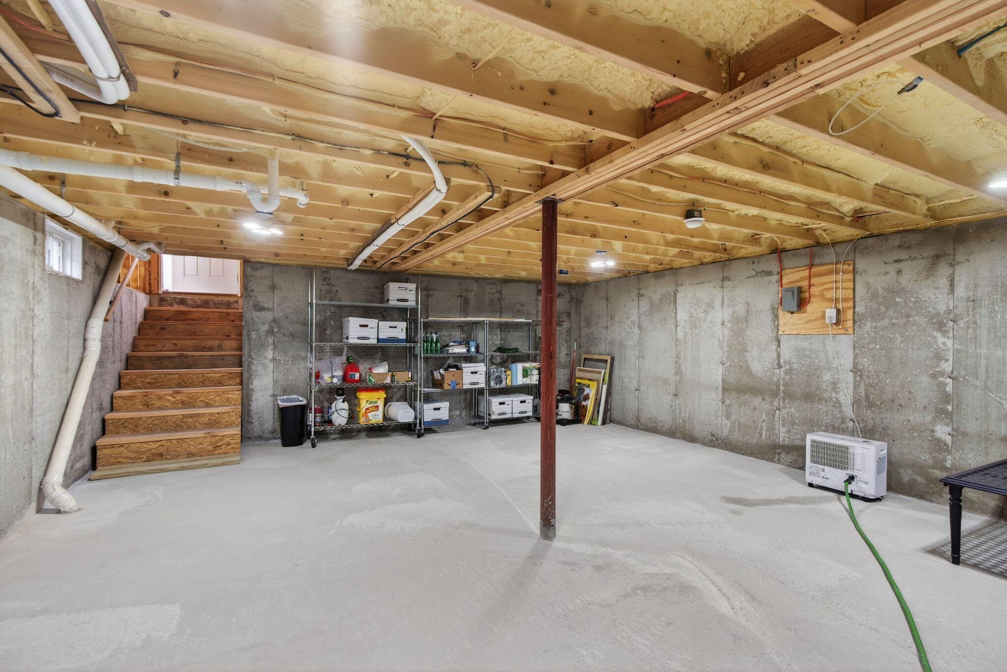 994 Portland Road, Unit 6 Saco, ME 04072 - Photo 27 of 35