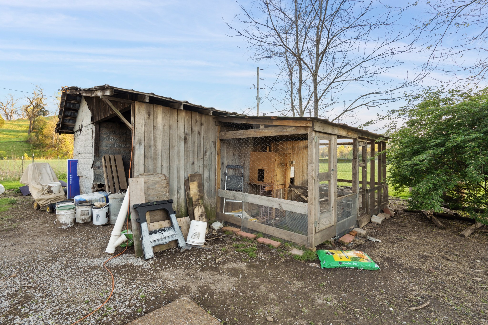 5600 Leipers Creek Road Franklin, TN 37064 - Photo 29 of 39 a view of a chair and table in backyard of the house