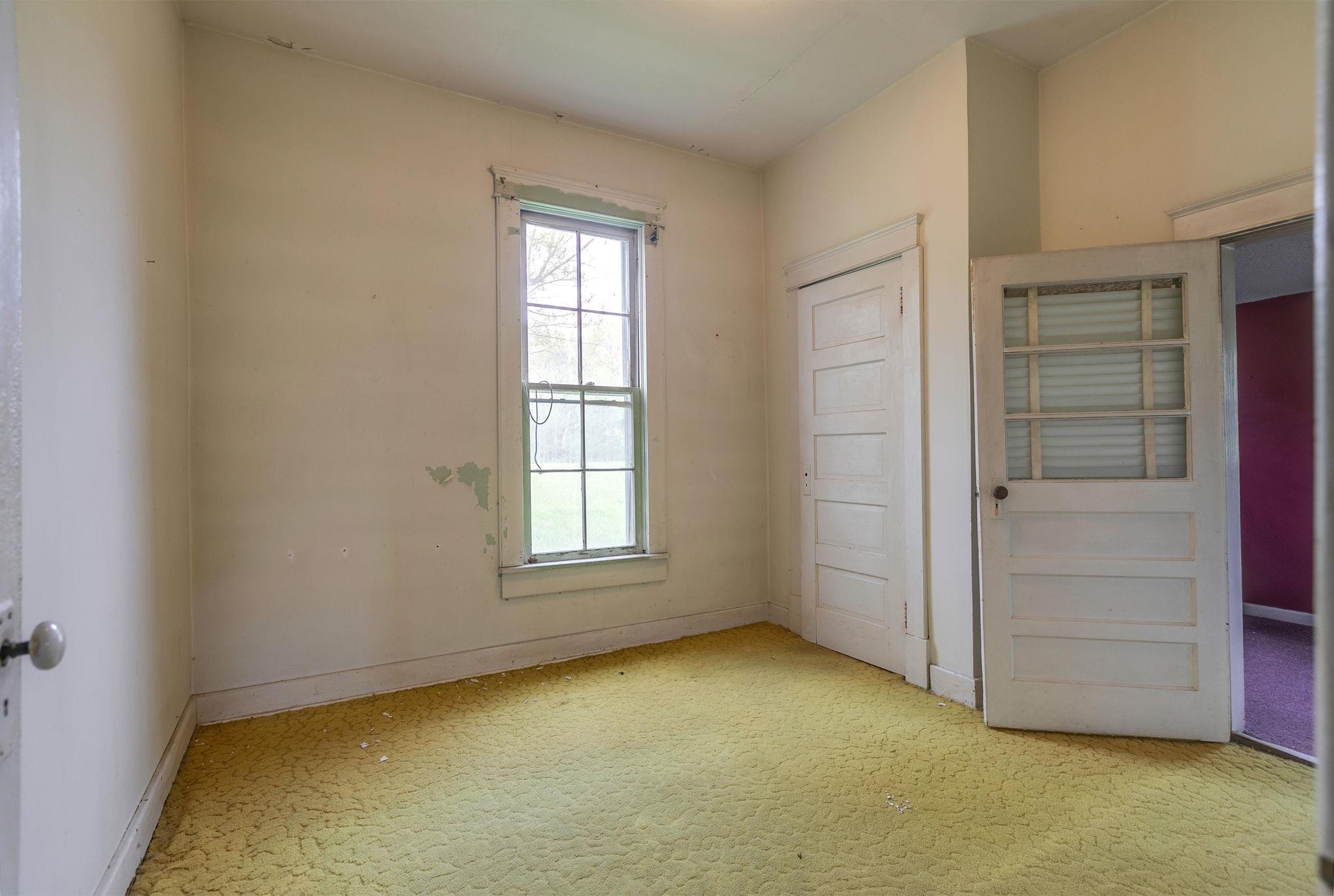5600 Leipers Creek Road Franklin, TN 37064 - Photo 39 of 39 an empty room with windows
