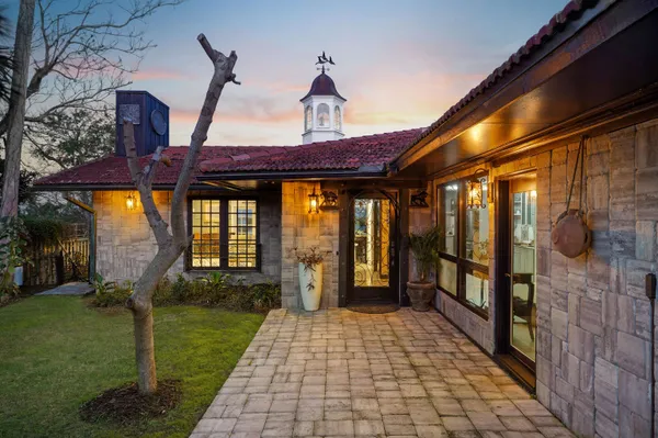 $3,700,000 | 71 Water Street, St. Augustine, FL 32084