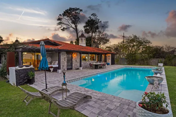 $3,700,000 | 71 Water Street, St. Augustine, FL 32084