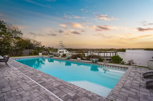$3,700,000 | 71 Water Street, St. Augustine, FL 32084