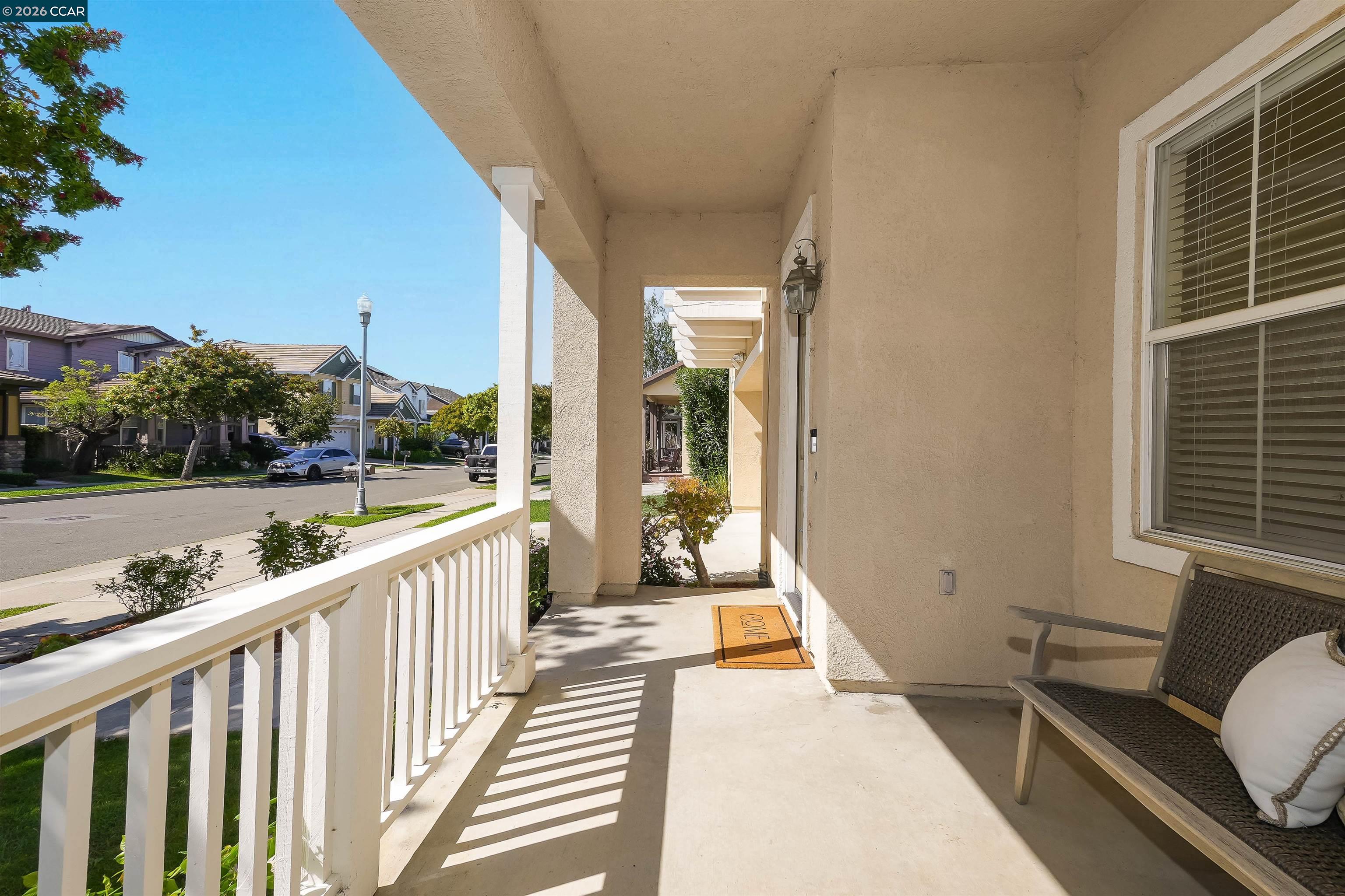 1012 Salt Spray Terrace Hercules, CA 94547 - Photo 6 of 60