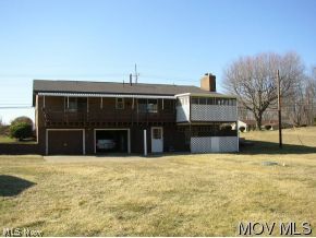 1183 Dupont Road Washington, WV 26181 - Photo 8 of 12 back screened por yard