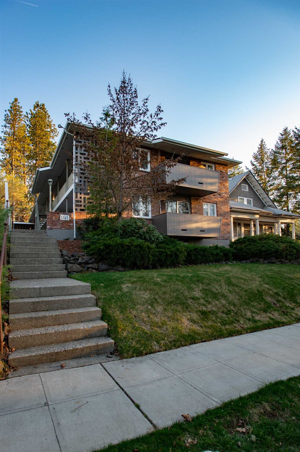 1821 West 8th Avenue, Unit 5 Spokane, WA 99204 - Photo 2 of 18