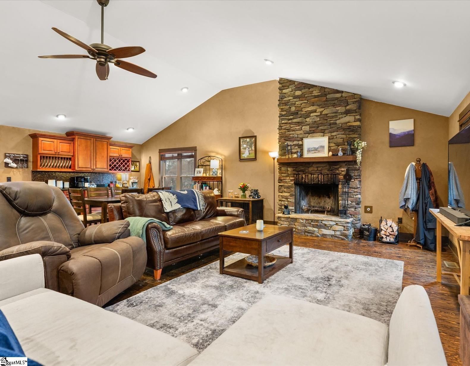 109 South Laurel Street Walhalla, SC 29691 - Photo 7 of 28