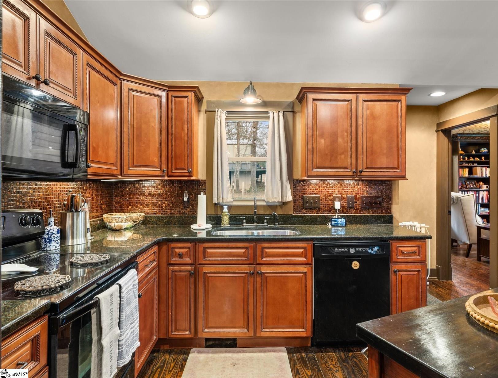 109 South Laurel Street Walhalla, SC 29691 - Photo 9 of 28