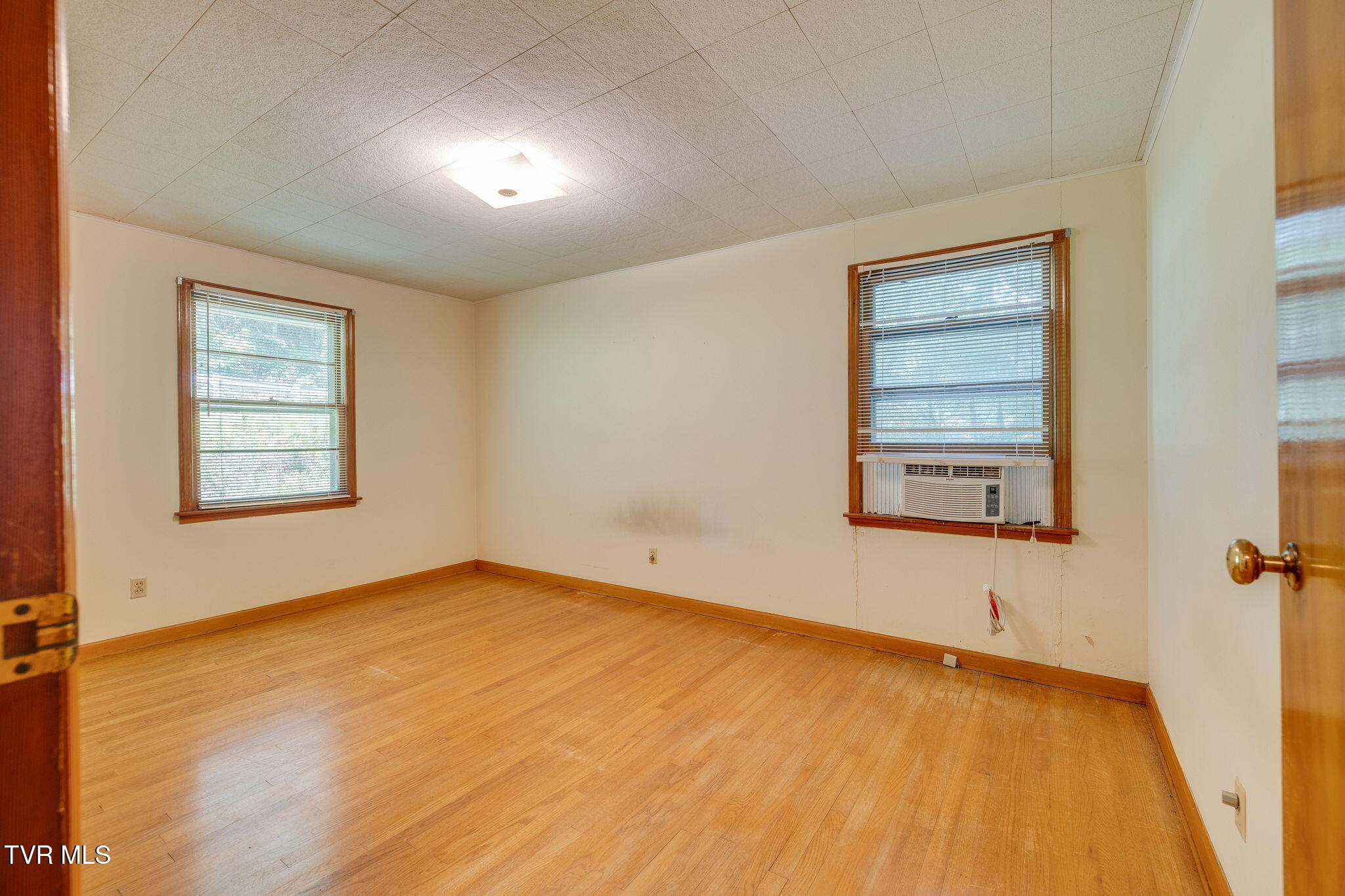 624 Whaley Town Road Butler, TN 37640 - Photo 17 of 35 013