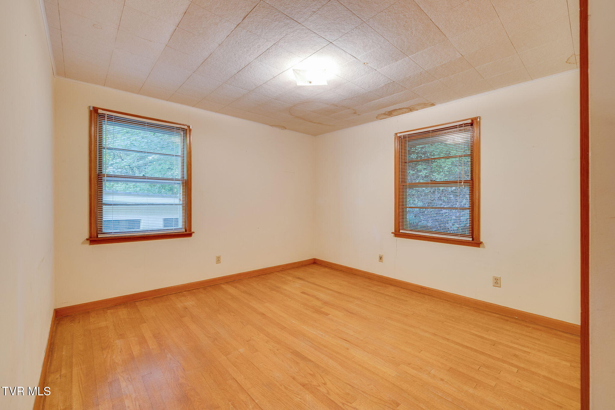 624 Whaley Town Road Butler, TN 37640 - Photo 20 of 35 017