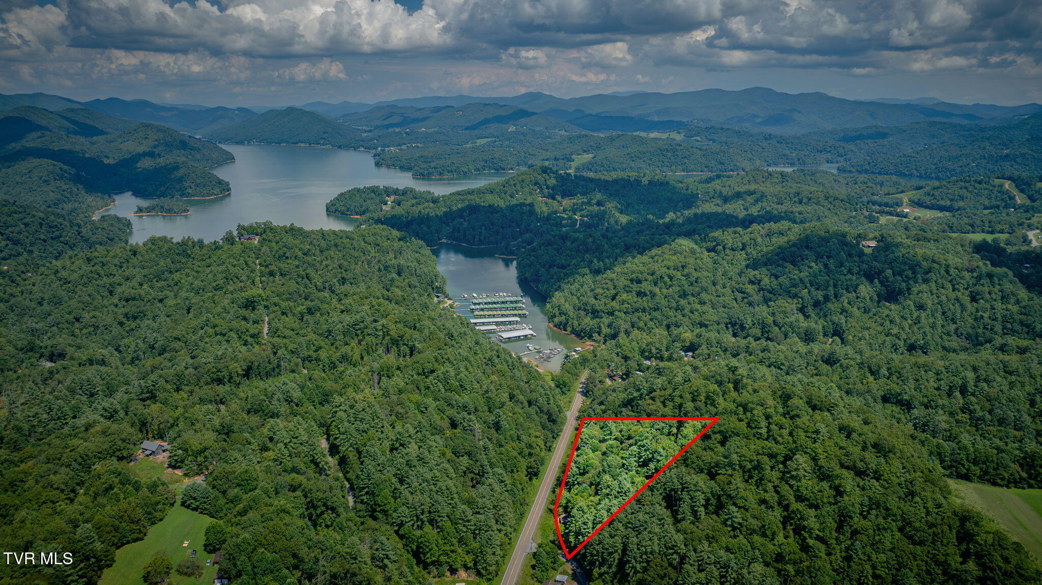 624 Whaley Town Road Butler, TN 37640 - Photo 2 of 35 103a