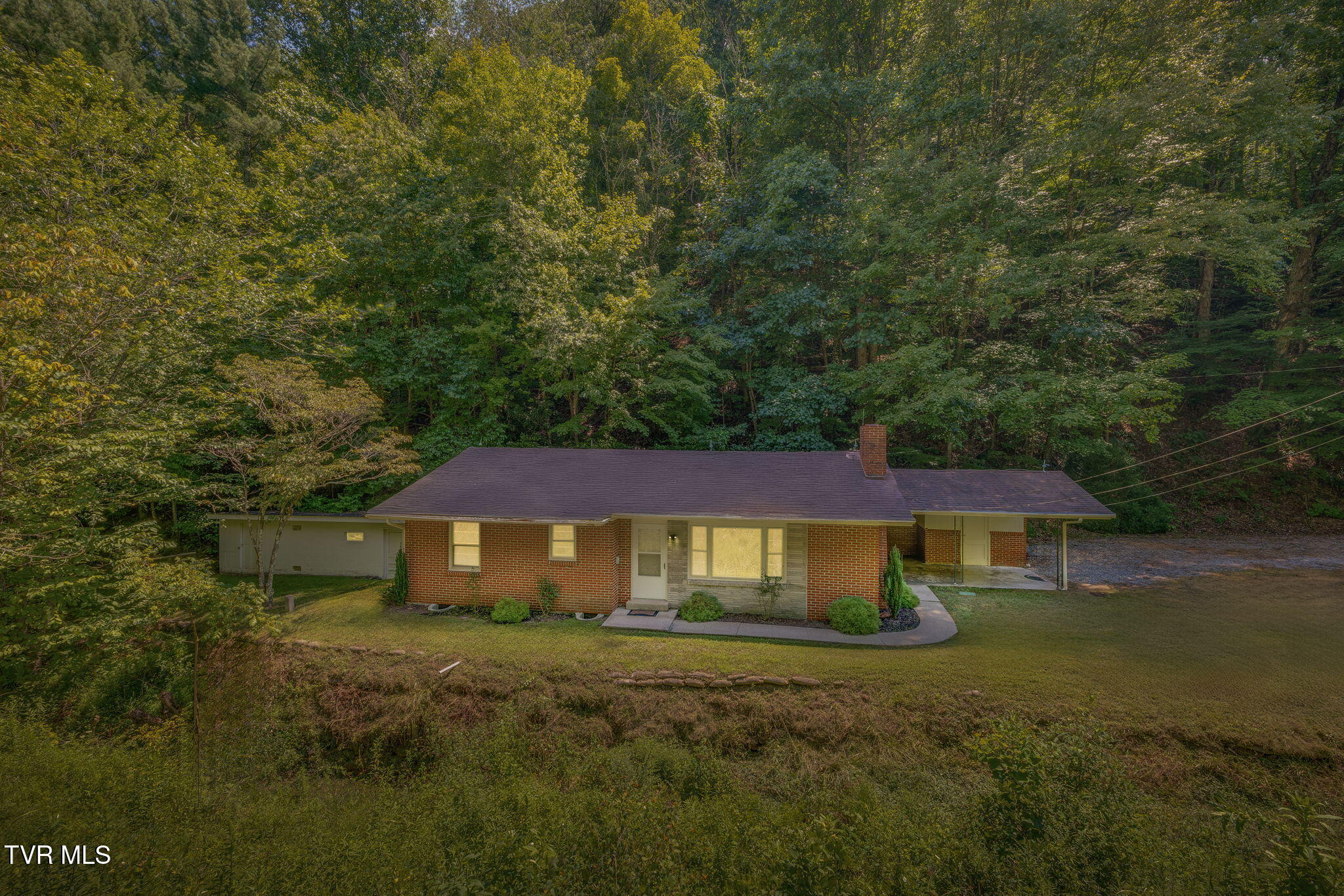 624 Whaley Town Road Butler, TN 37640 - Photo 27 of 35 001a