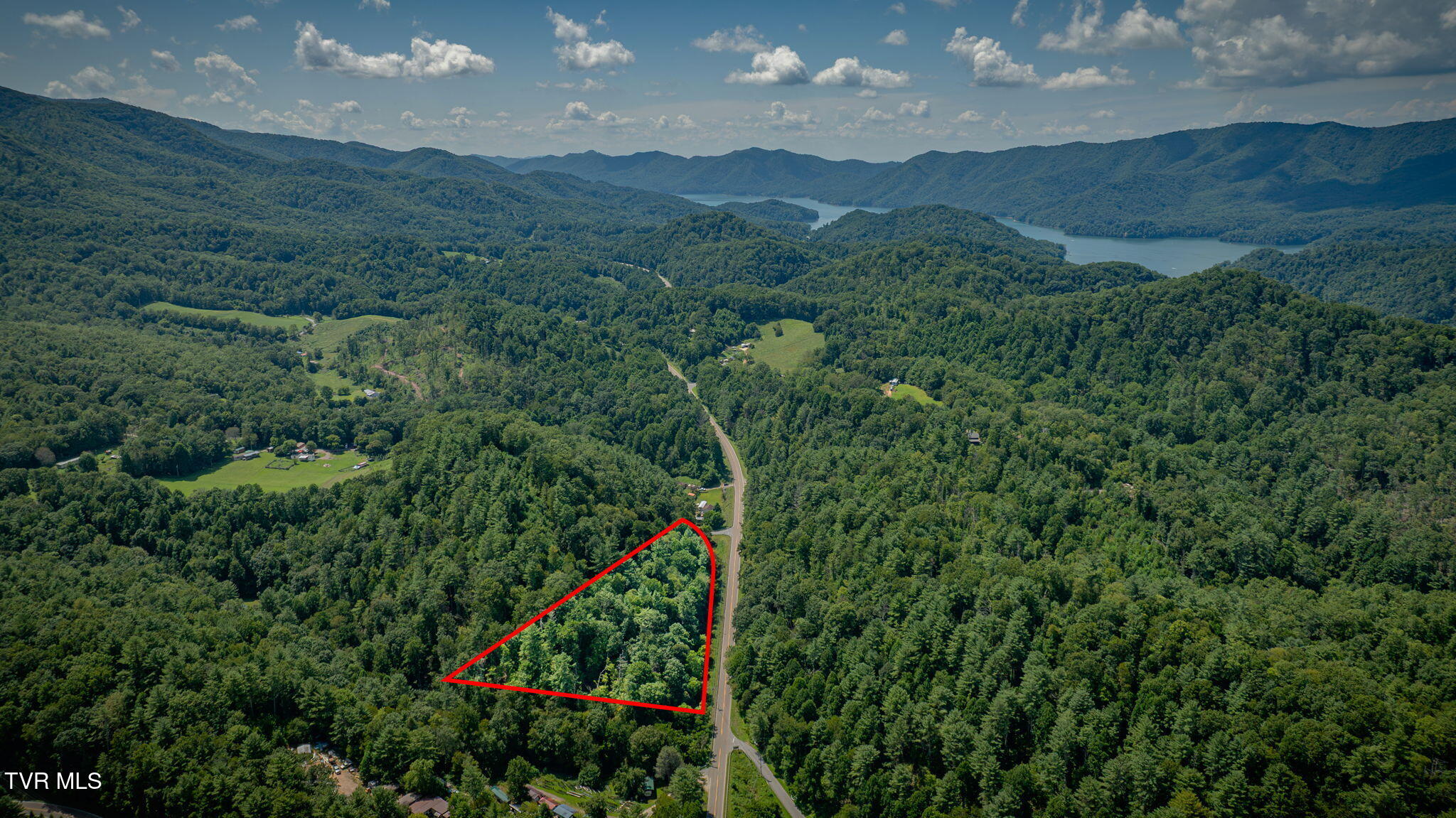 624 Whaley Town Road Butler, TN 37640 - Photo 30 of 35 104a