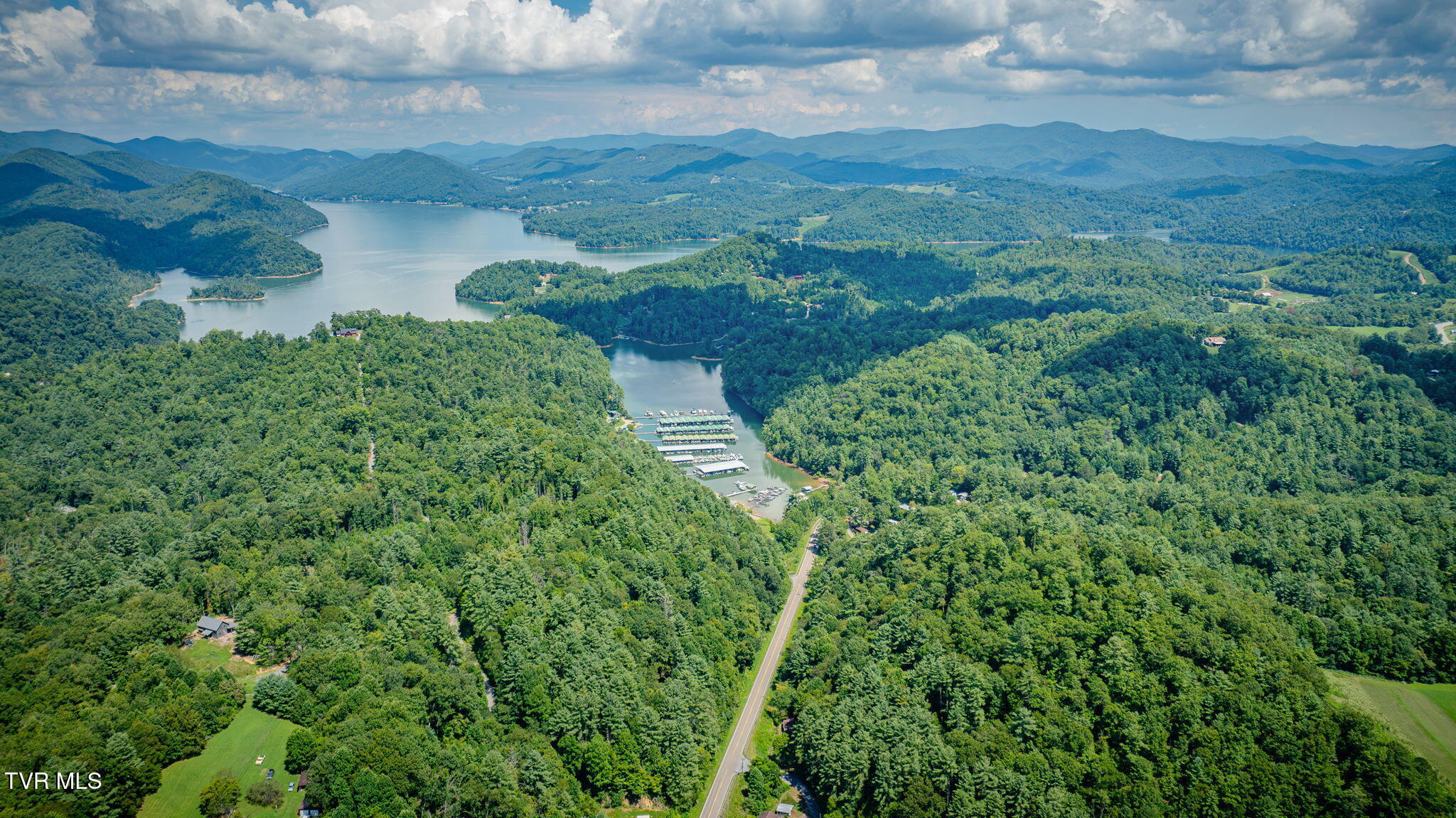 624 Whaley Town Road Butler, TN 37640 - Photo 31 of 35 103