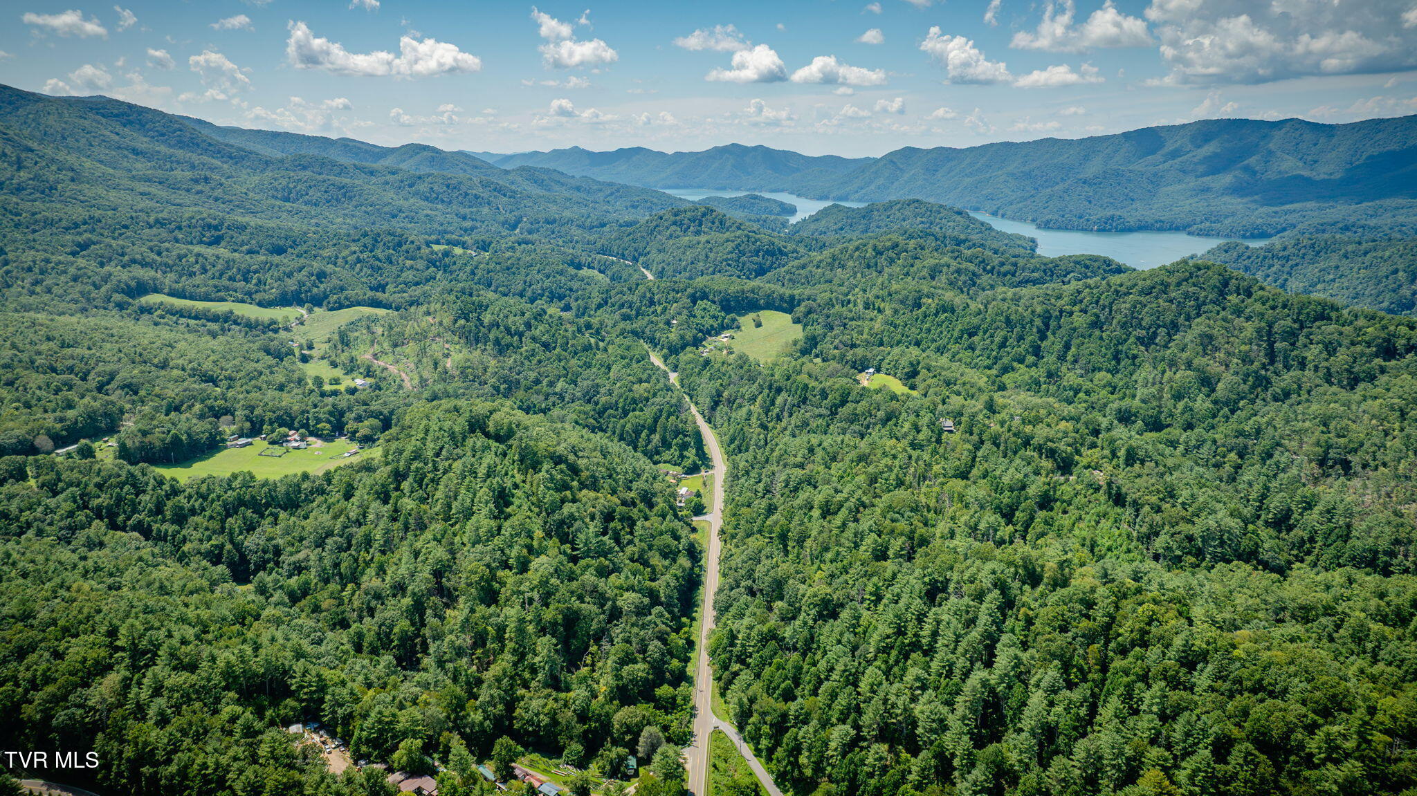 624 Whaley Town Road Butler, TN 37640 - Photo 34 of 35 104