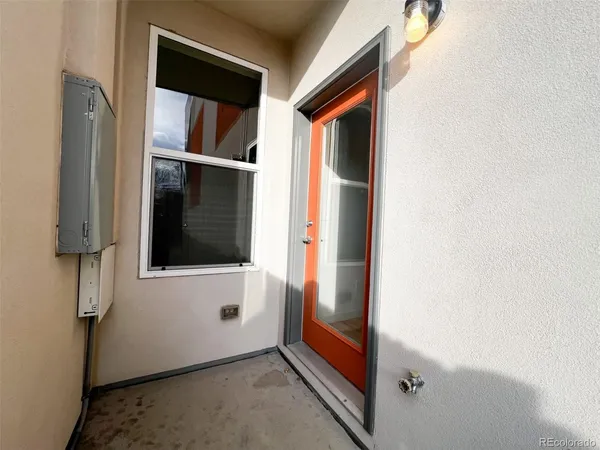 a view of walk in closet