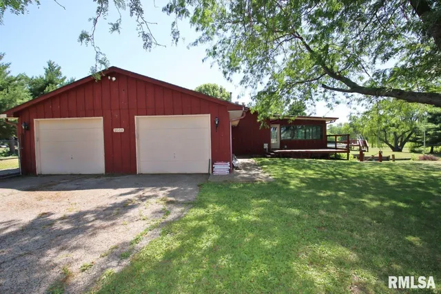 $300,000 | 1668 825 Avenue, Lincoln, IL 62656