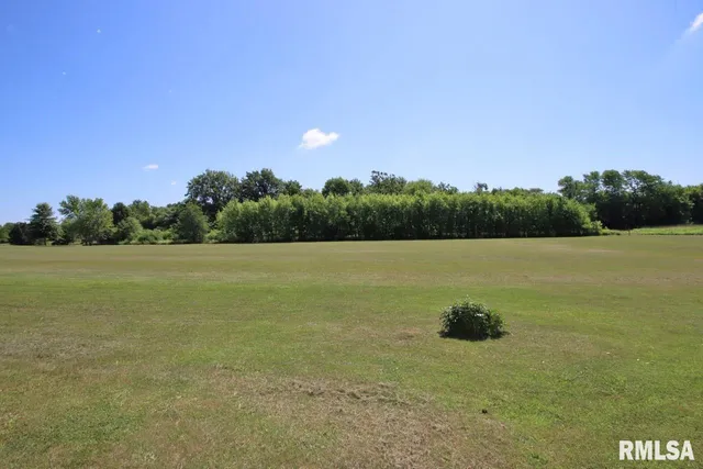 $300,000 | 1668 825 Avenue, Lincoln, IL 62656