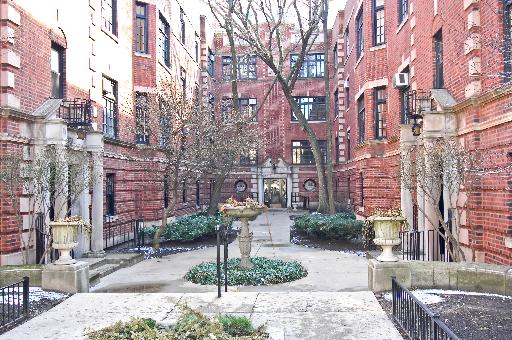 507 West Aldine Avenue, Unit 2B Chicago, IL 60657 - Photo 1 of 16