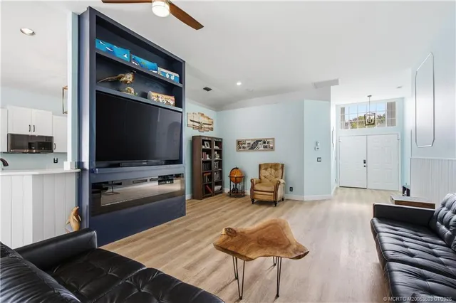 $525,000 | 884 Northwest Waterlily Place, Stuart, FL 34994