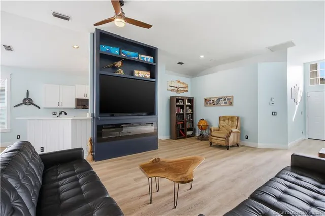 $525,000 | 884 Northwest Waterlily Place, Stuart, FL 34994