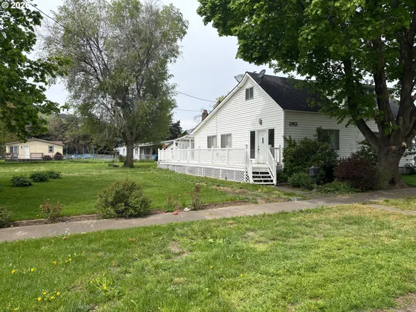 $395,000 | 2912 North 1st Street, La Grande, OR 97850
