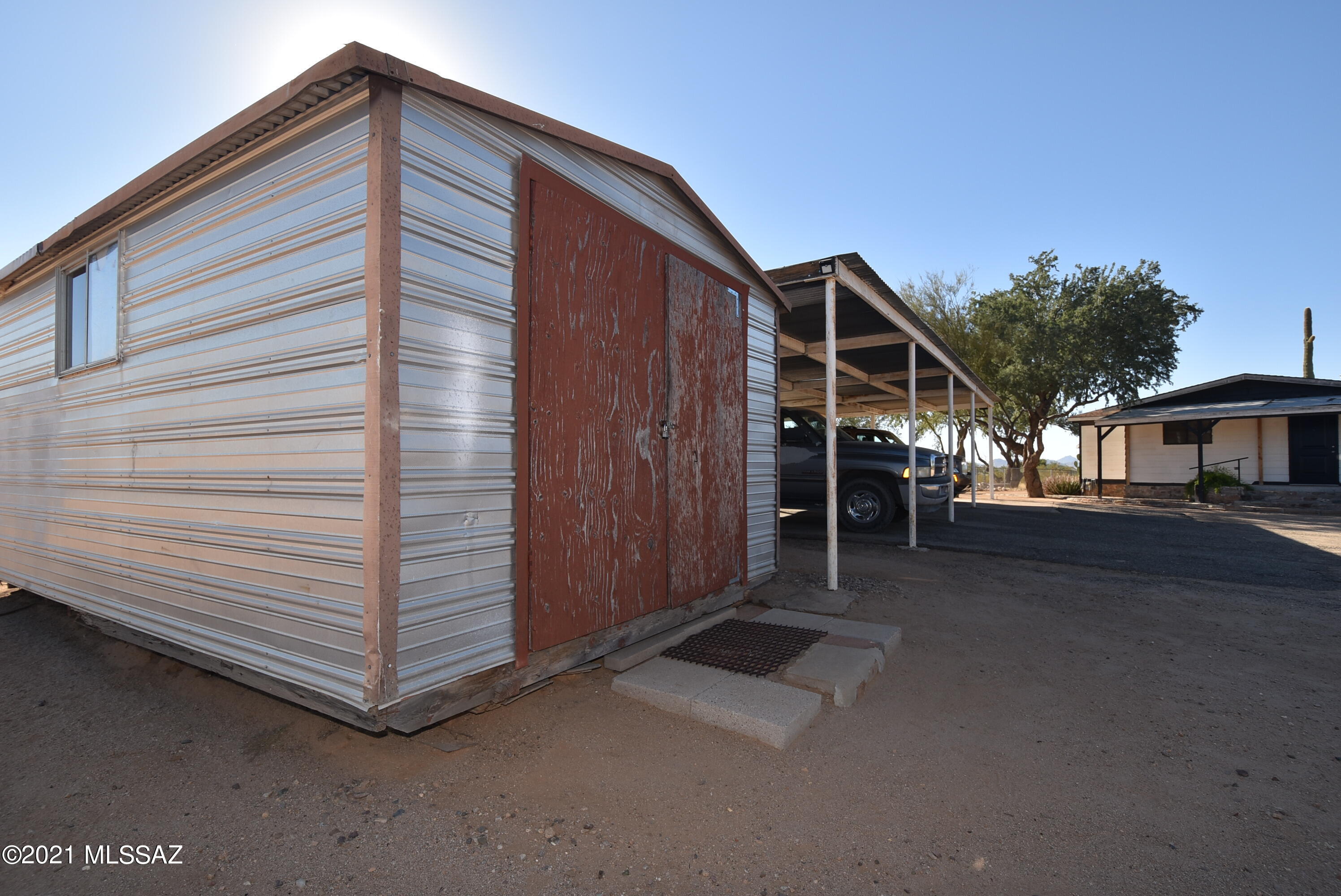 5820 North Chaparral Road Tucson, AZ 85743 - Photo 31 of 50