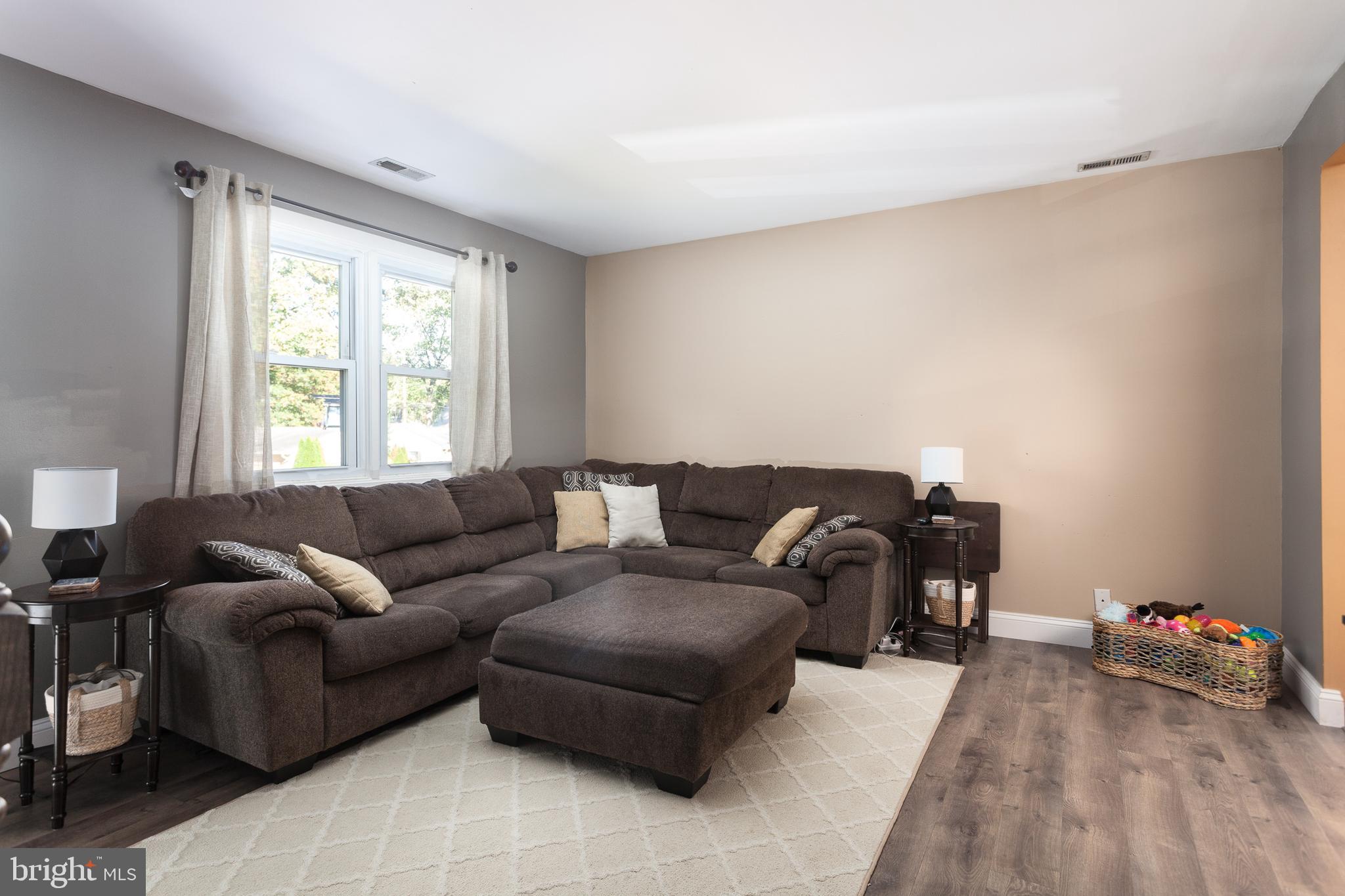 812 Foxwell Road Joppa, MD 21085 - Photo 3 of 28 Gallery Image 3