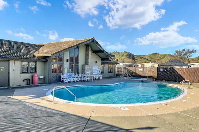 $165,500 | 1597 Alamo Drive, Unit 175, Vacaville, CA 95687