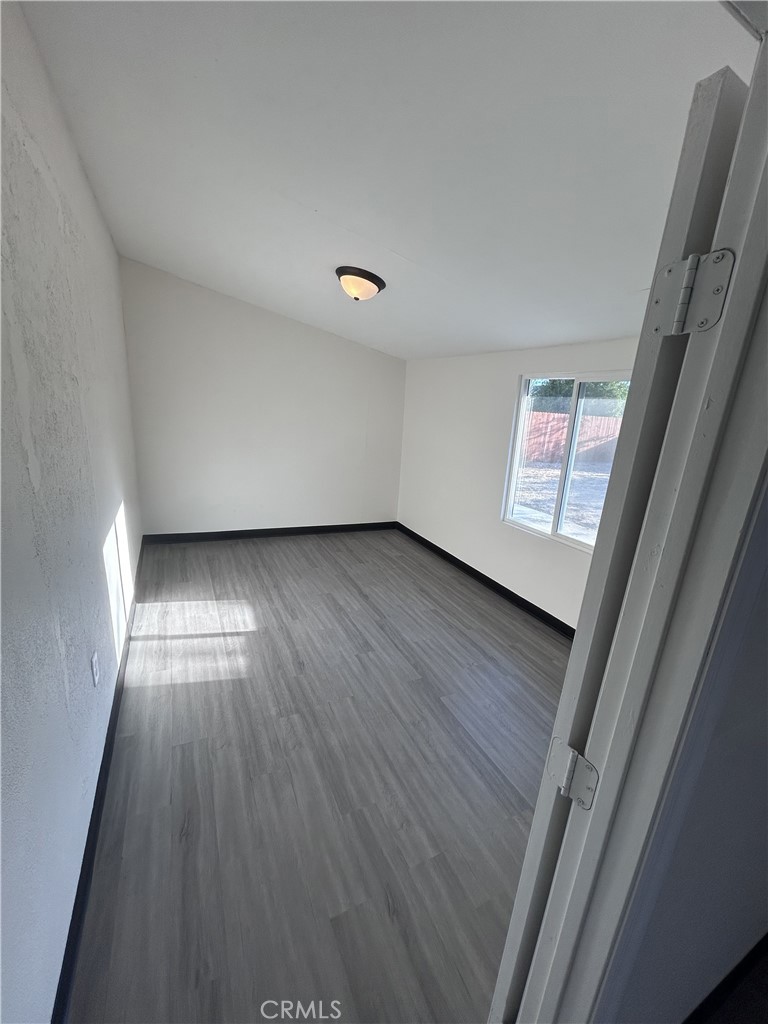 5844 Montgomery Street Riverside, CA 92503 - Photo 19 of 34 Gallery Image 19