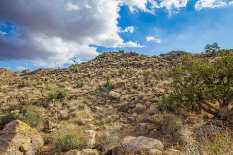 $844,000 | 8744 Star Lane, Joshua Tree, CA 92252